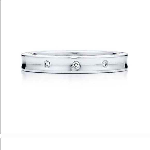 Tiffany & Co. Jewelry - Tiffany & Co three diamond ring